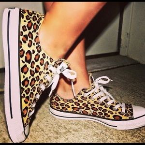 Cheetah Converse 🐆